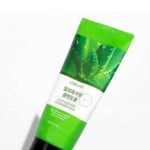 Lebelage Soothing Cleansing Foam de Aloe 180ml