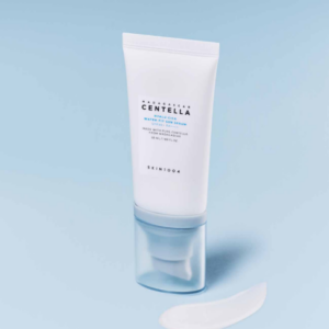 MADAGASCAR CENTELLA HYALU-CICA WATER-FIT SUN SERUM